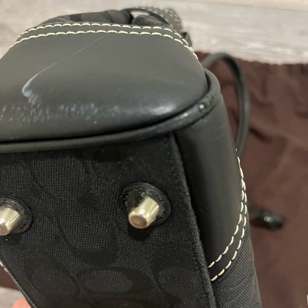 Small black coach Y2K tote from 2005 - Picture 6 of 11